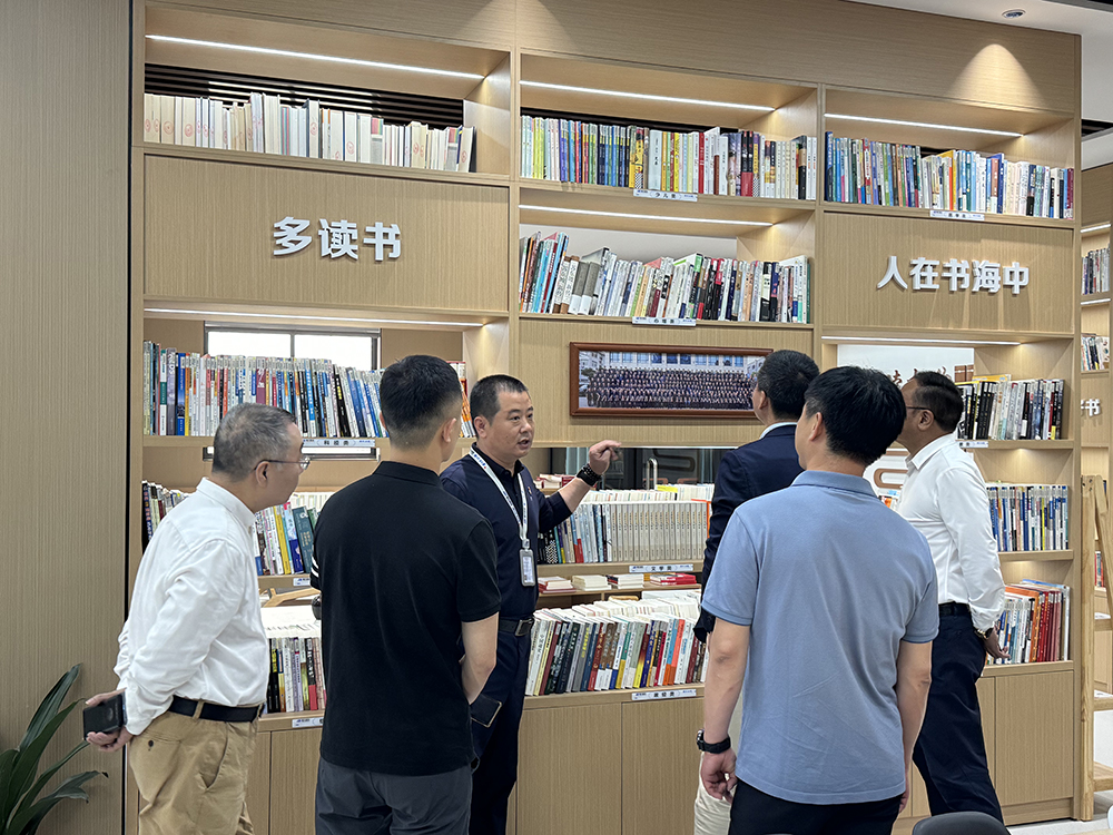 龙游县工商联领导一行莅临精华股份参观交流(图2)