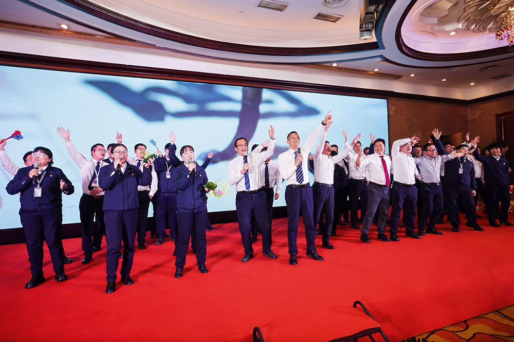 双精聚力 骐骥驰程  精成车业&精华股份2025年度优秀员工表彰晚宴圆满举行(图9)