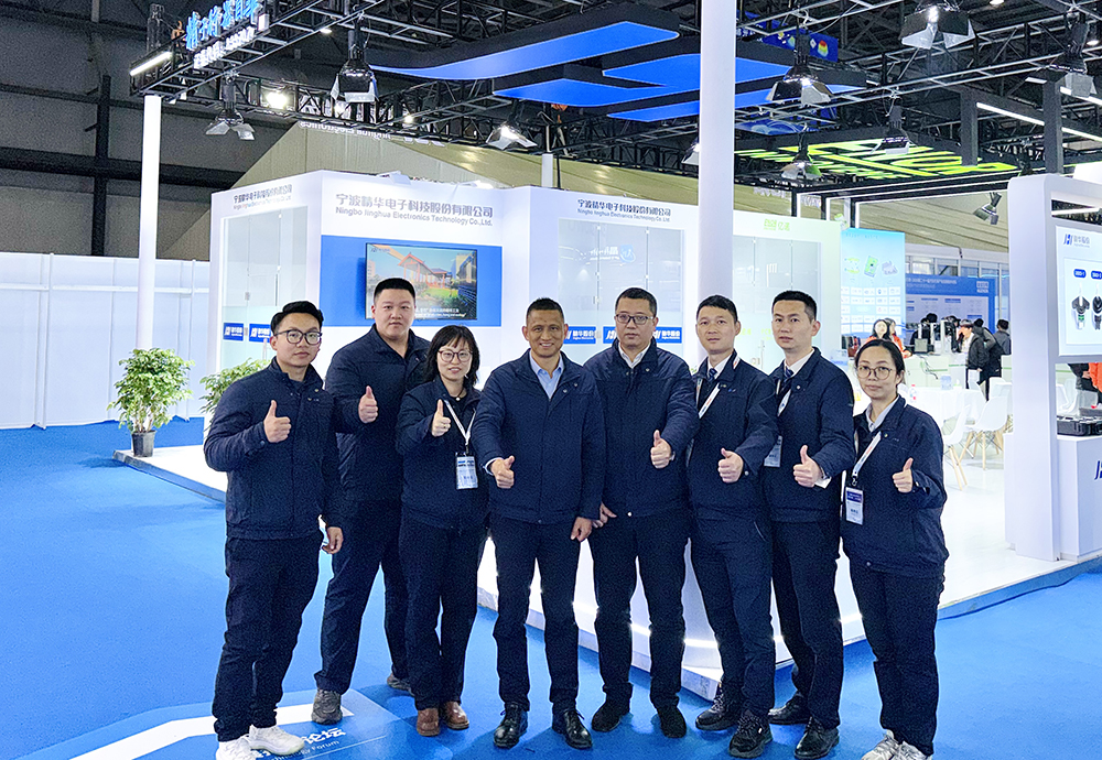 精华股份亮相ALE展会｜以光为媒，共赴汽车灯具产业新征程(图4)